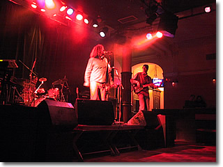 Kelkka performing live