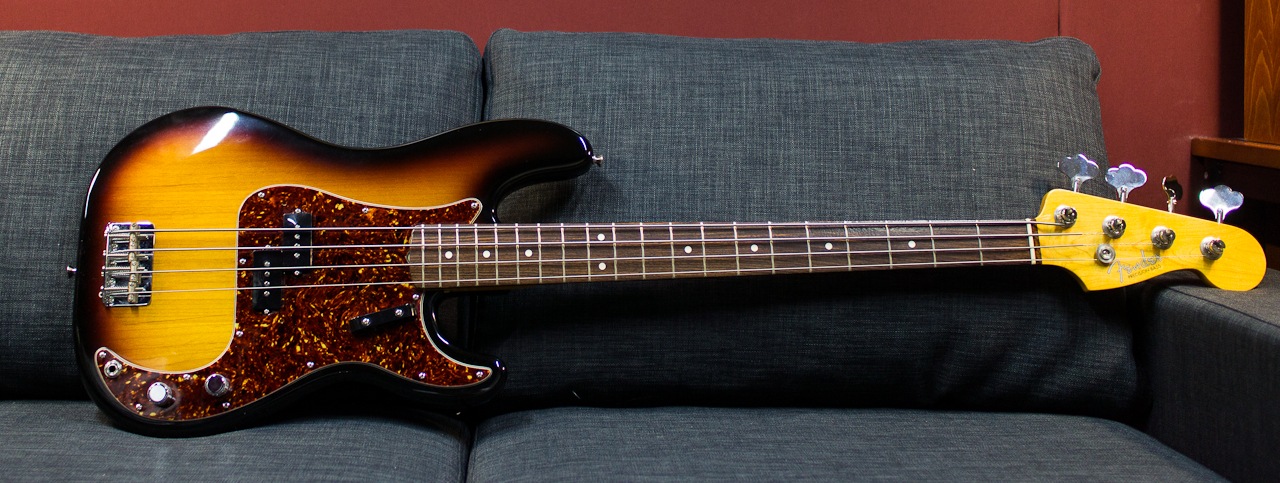 Fender Precision 62 American Vintage bass