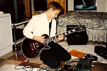 Arto Lehtiniemi with the Fostex 4-track in 1991
